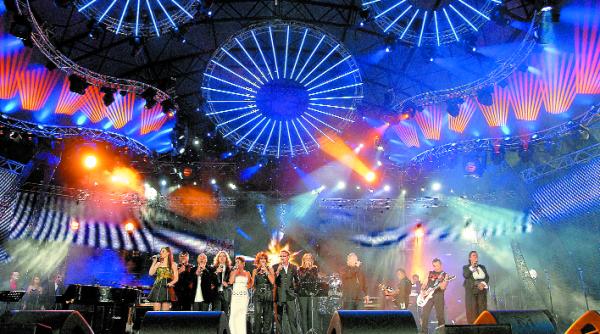 cintarea romaniei la cerbul de aur