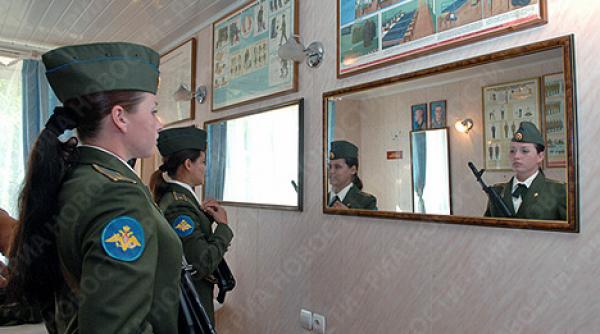 rusia primul pluton de parasutiste a depus juramintul imagini