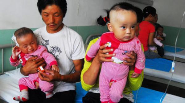 china bebelusi ucisi cu lapte contrafacut