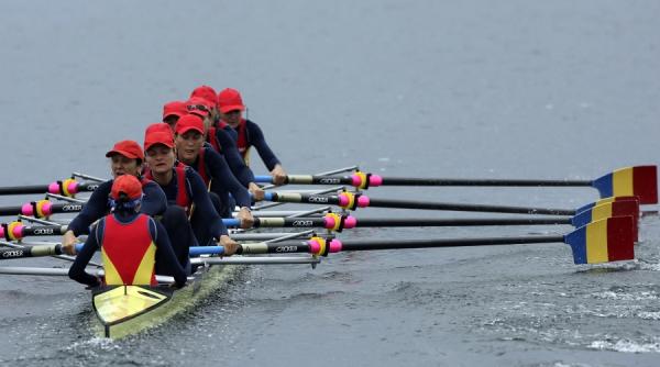 canotaj retragere in plina glorie