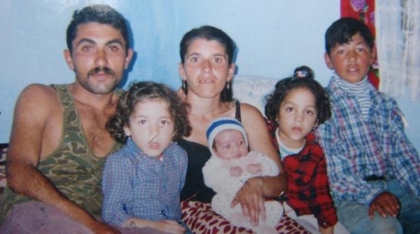 din ghetou asteptandu l pe mailat