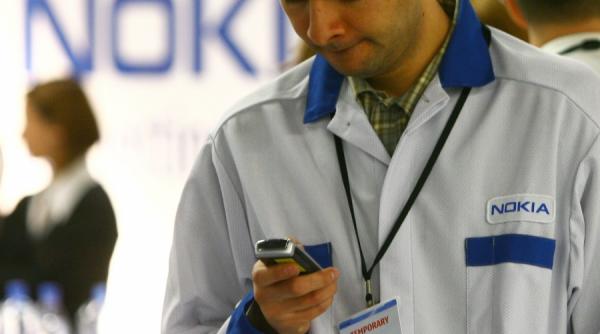 fabrica nokia tinta pc ul de buzunar