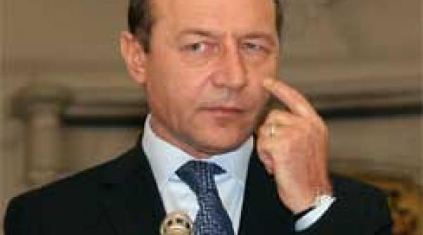 razboiul cu presa se muta la tribunal basescu da in judecata un ziarist de la cotidianul