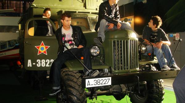 album nou animalele x revin