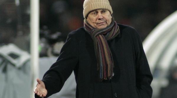 antrenor mircea lucescu in criza