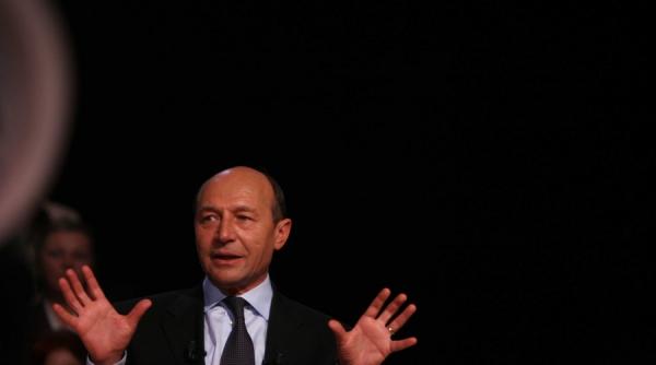 aranjament asumat solutia imorala este basescu