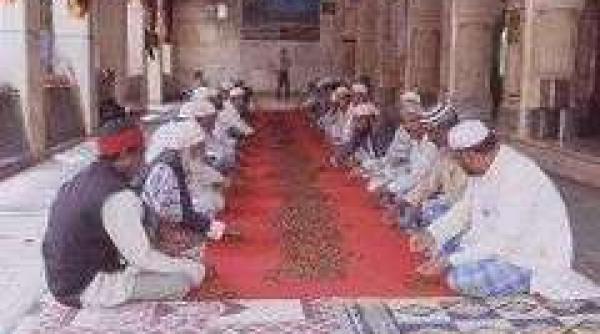 musulmanii serbeaza ramazan bairamul