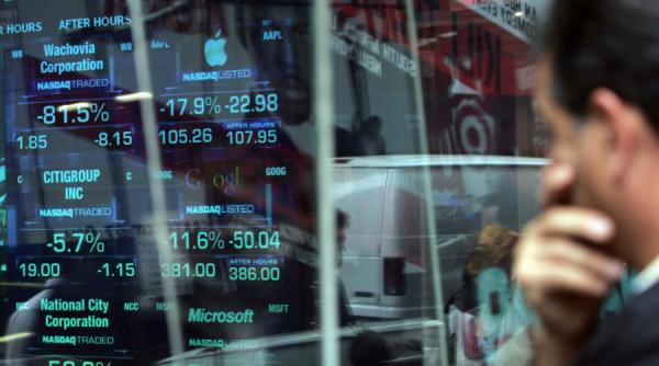 taifun financiar global sua scufundate in criza romania pluteste in speranta