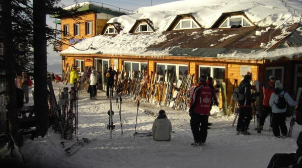 poiana brasov cabana postavaru 125 de ani de viata