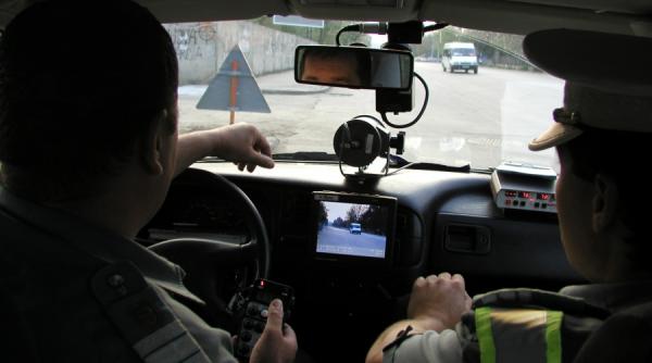 se icirc ncing spiritele cine minte la interne