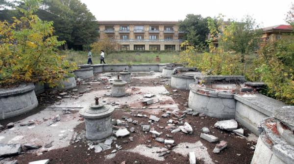 tinerete fara batr acirc nete mitul anei aslan inecat in balarii