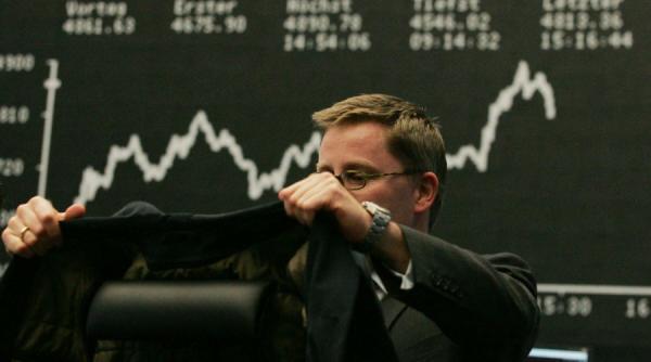 cuponarii fara vina 9 4 milioane de romani loviti de criza