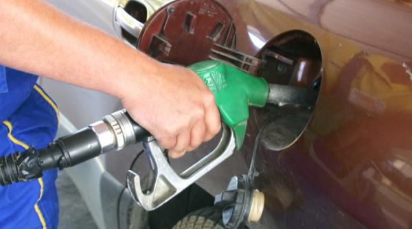 carburanti pretul benzinei este umflat artificial cu 17