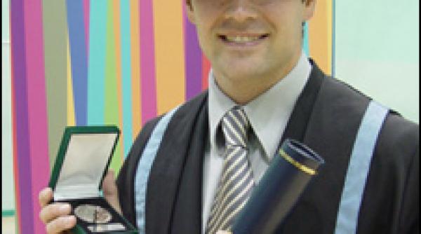 michael owen onorat de universitatea din wrexham