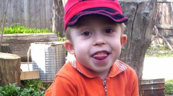 robert inima de leu tic tac inima chinuita a unui copil lupta sa bata