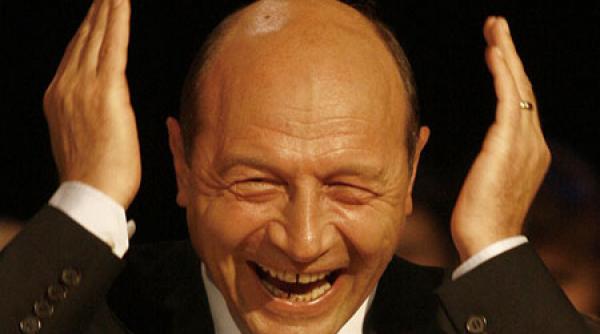 basescu implineste astazi 57 de ani