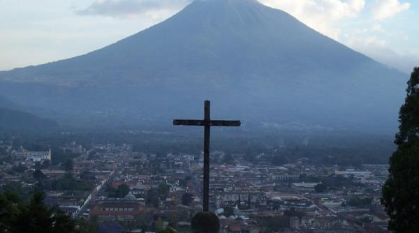 cel mai inalt varf din antigua si barbuda poarta de acum numele obama