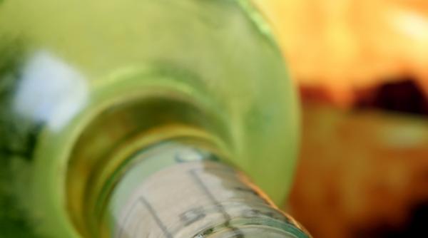 vanzatorii de vinuri incalca legea