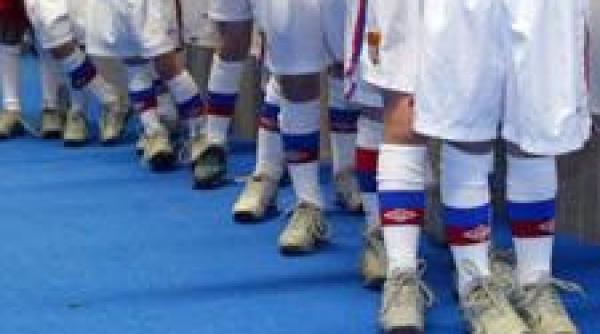 noi vorbim ei fac lyon a bagat 10 milioane de euro in centrul de copii si juniori