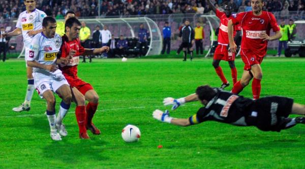 fc timisoara dinamo seara de foc pe bega