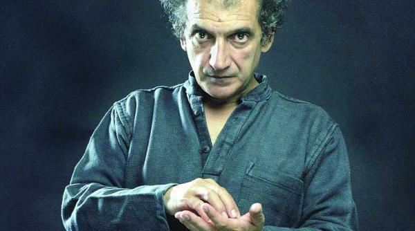 noi intre noi cu noi si ai nostri