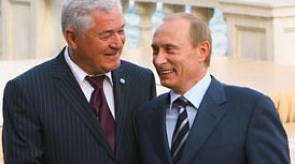 chisinau putin a sosit la summitul csi cui dai transnistria