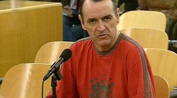 membru emblematic al eta se preda autoritatilor de la belfast