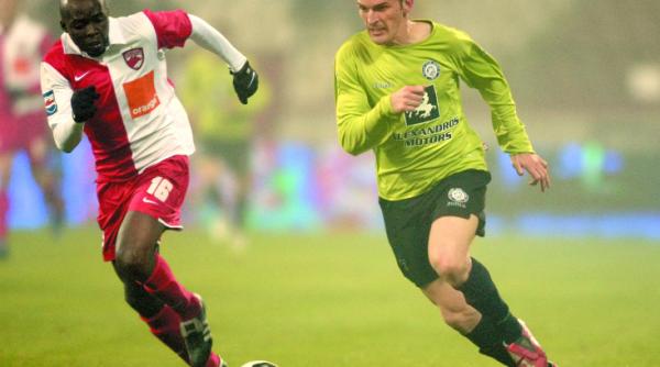 dinamo unirea urziceni 0 1 i au pus cu botul pe labe