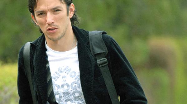 umanitar ogararu si fotbal pentru viata