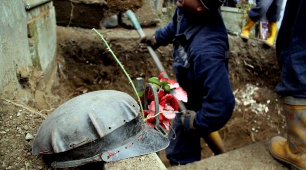 durere din tata n fiu valea neagra ca huila