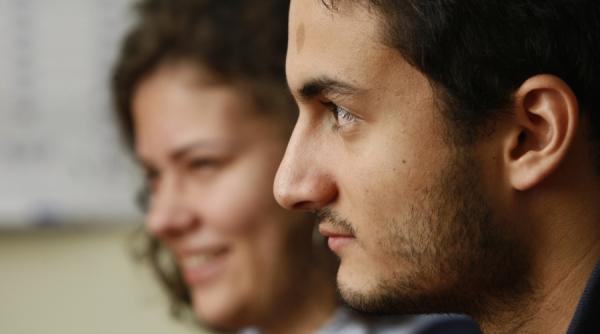 votul tinerilor oamenii politici spun mai mult baliverne