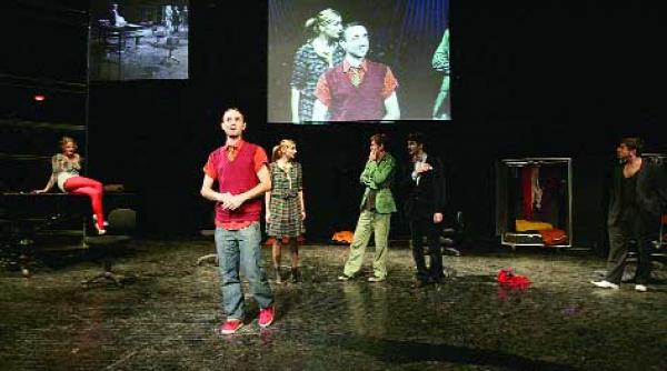 teatru tv maniacul intre culise si scena