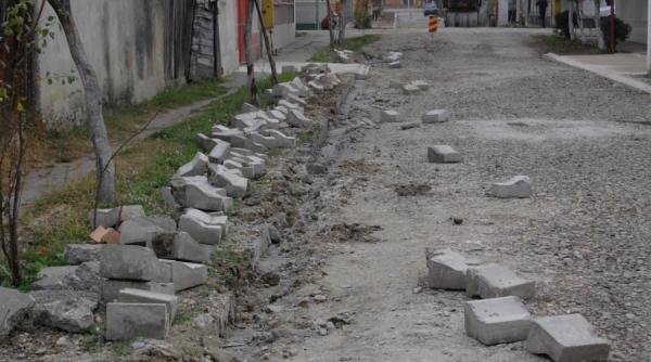 asfalt tango pe strada pelicanului