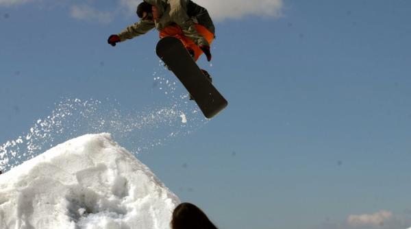 snowboard un sport diferit fata de schi