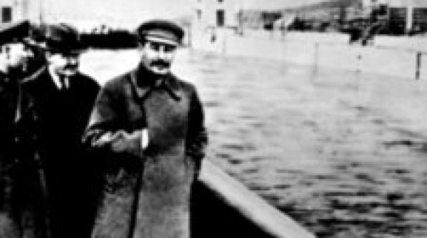 georgia comisarul sangeros al lui stalin transformat in decoratie