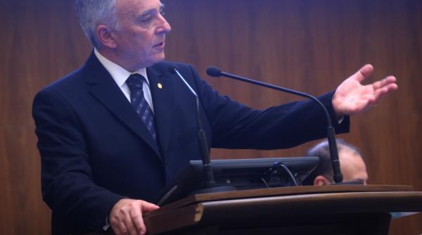 mugur isarescu nervozitatea una din problemele care ne va lovi in 2009