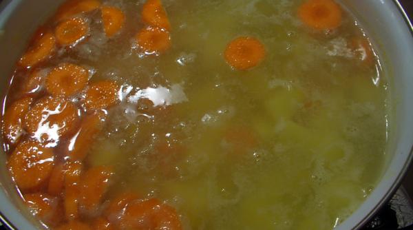 1 decembrie cu fasole si costita afumata