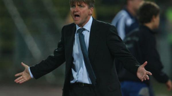 marian iancu uhrin sa se duca la steaua este un antrenor bun nu pleaca de aici spune conducerea judetului