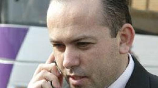 alin popoviciu iancu este falit de aia l a dat afara pe uhrin