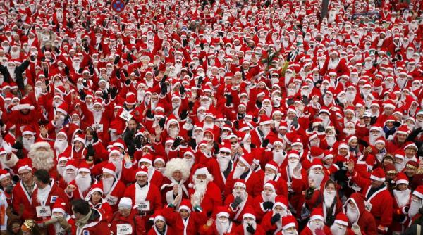 bucurestenii icirc n cartea recordurilor 4 000 de mosi pe strazile capitalei