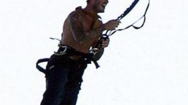 david beckham lasa fotbalul pentru bungee jumping