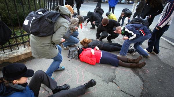 te iubim andreas solidaritate cu tanarul grec ucis de politie