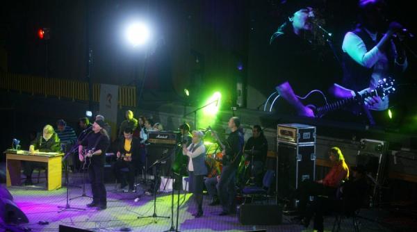 volume noi de 5x cenaclul flacara