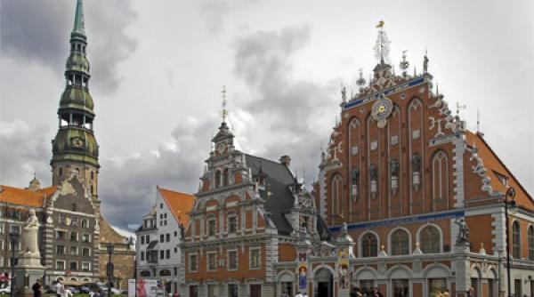 letonii ii implora pe suedezi sa le invadeze tara