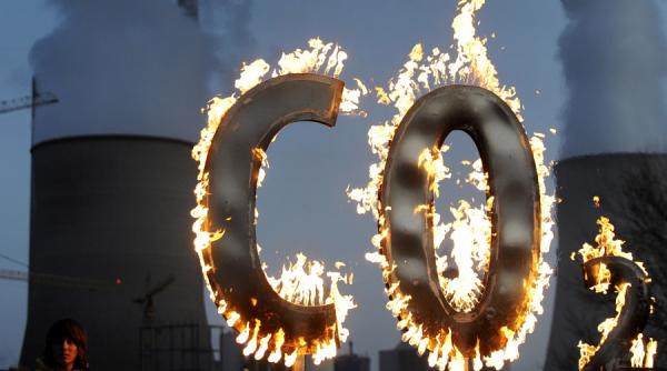 parlamentul de la strasbourg valideaza deciziile ce energie clima adoptat