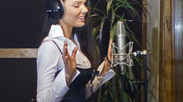 muzica de sarbatoare icirc n prag de craciun colinde pentru suflete imnuri pentru inimi bune