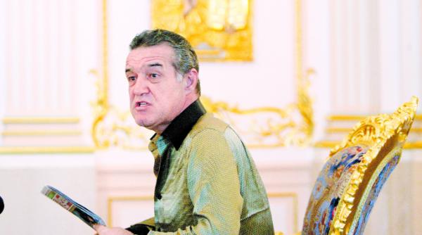 steaua gigi se cam strange latul