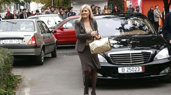 udrea si a scos dalli din vuitton