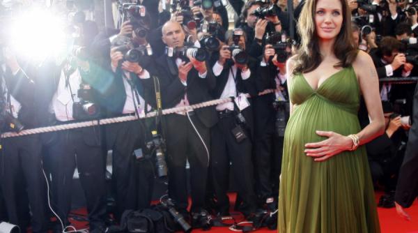 icirc n 2008 angelina jolie gravida cea mai mediatizata