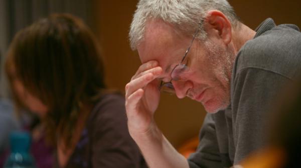 lansare stiri fara prezentatori la tvr info